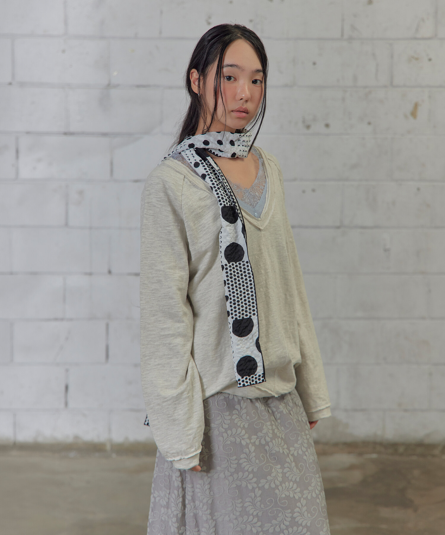 EMBOSSED MONO DOT SCARF