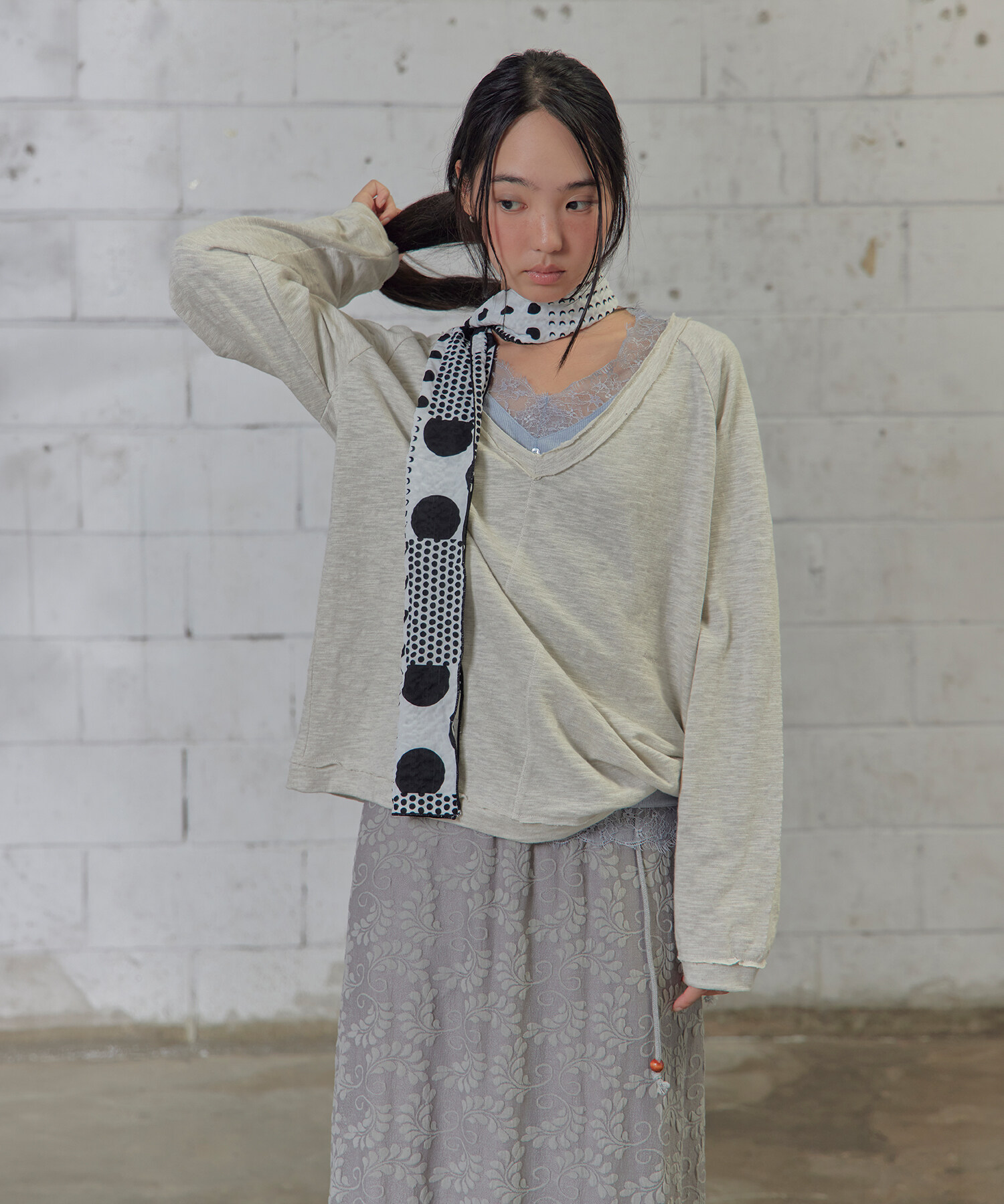 EMBOSSED MONO DOT SCARF