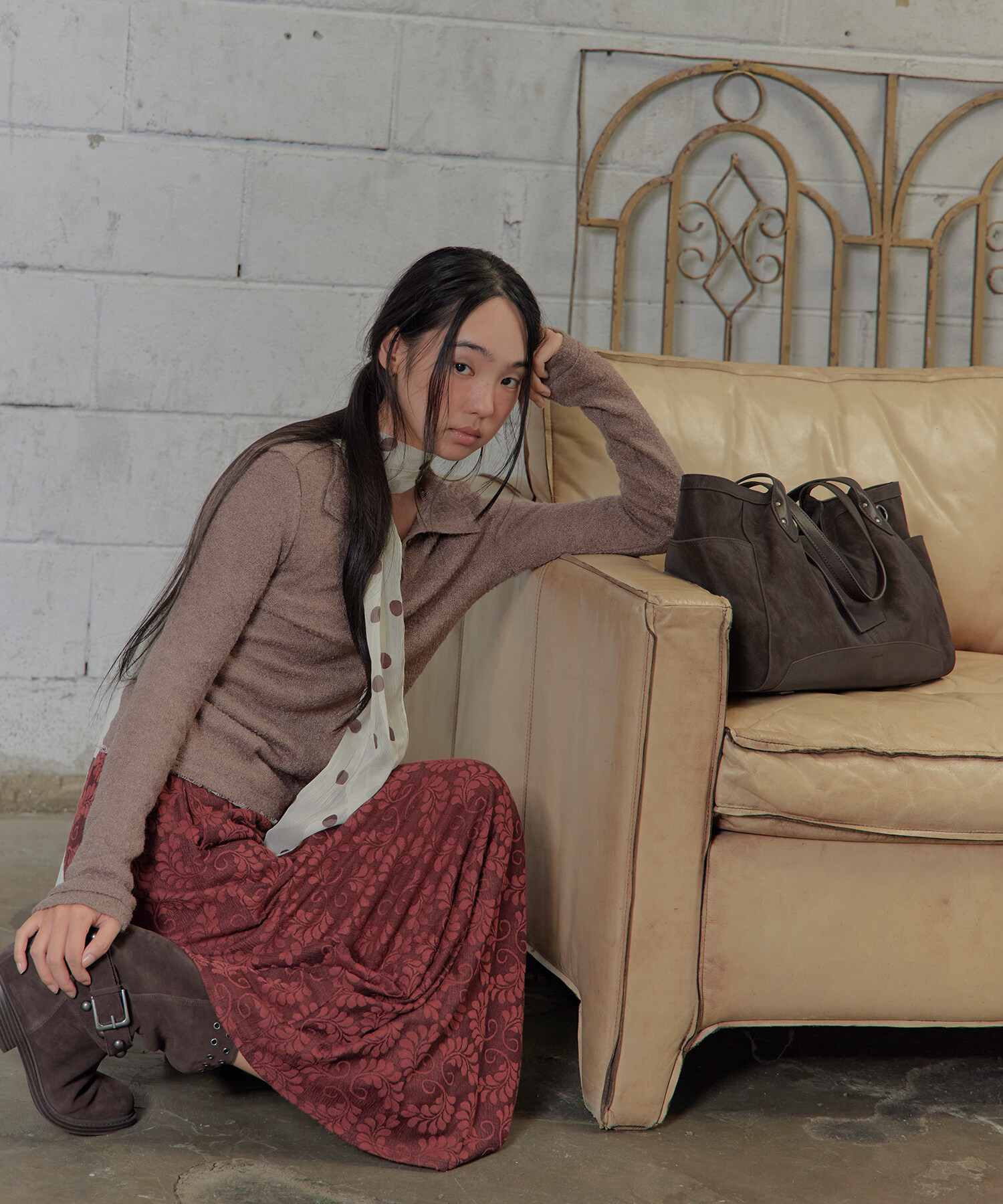 OAT CRINKLE DOT SCARF
