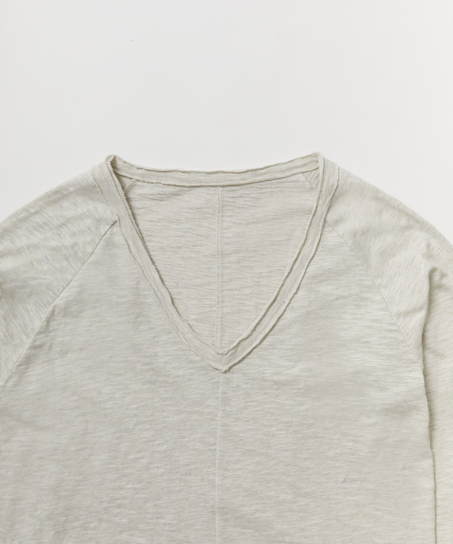 DEEP V-NECK SLUB T-SHIRT