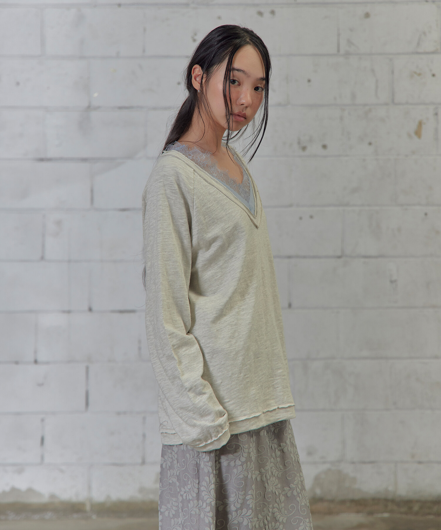 DEEP V-NECK SLUB T-SHIRT
