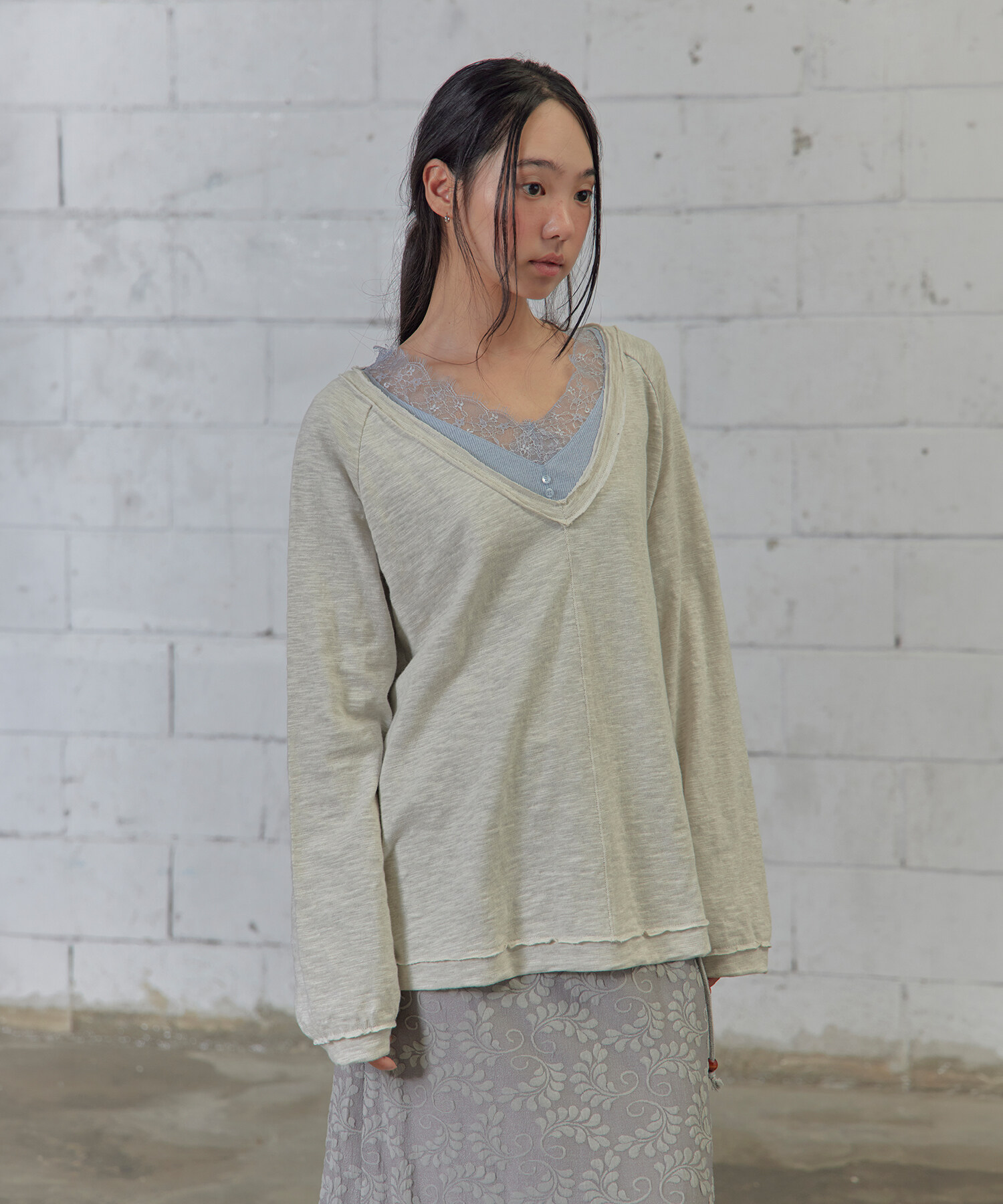 DEEP V-NECK SLUB T-SHIRT